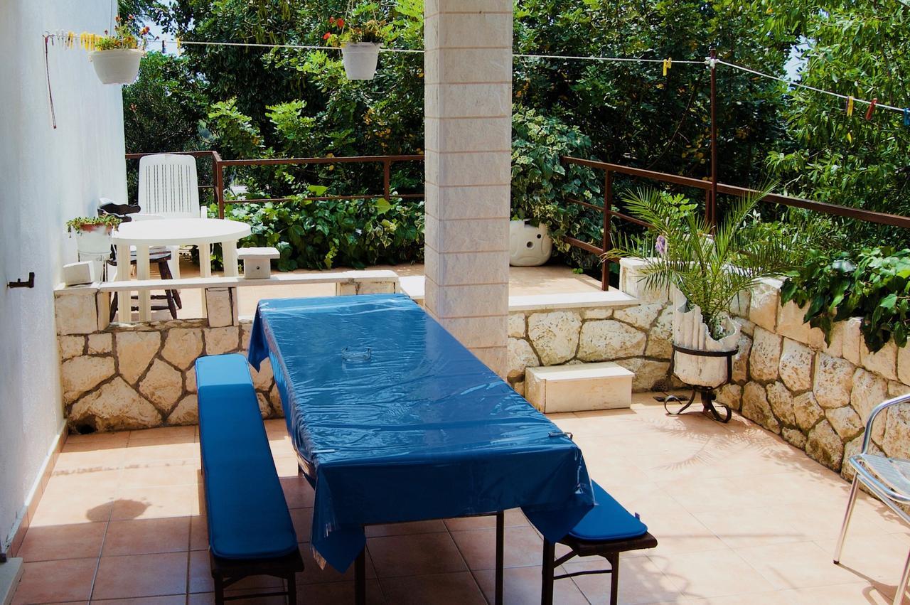 חוואר Apartments Petricevic מראה חיצוני תמונה
